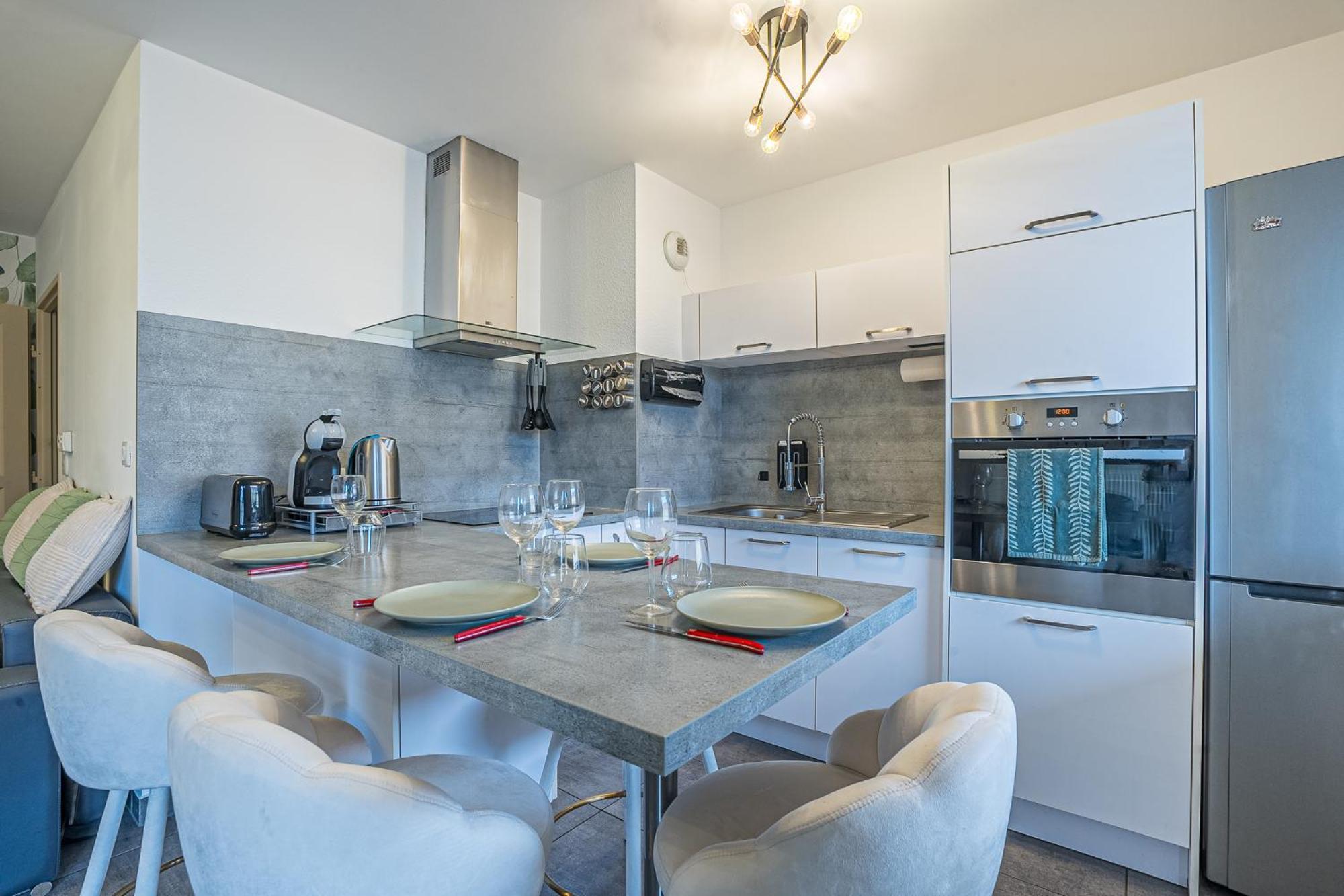 Spacieux - 4 Pers' - Balcon - 2 Lits - Parking 브아삐 외부 사진