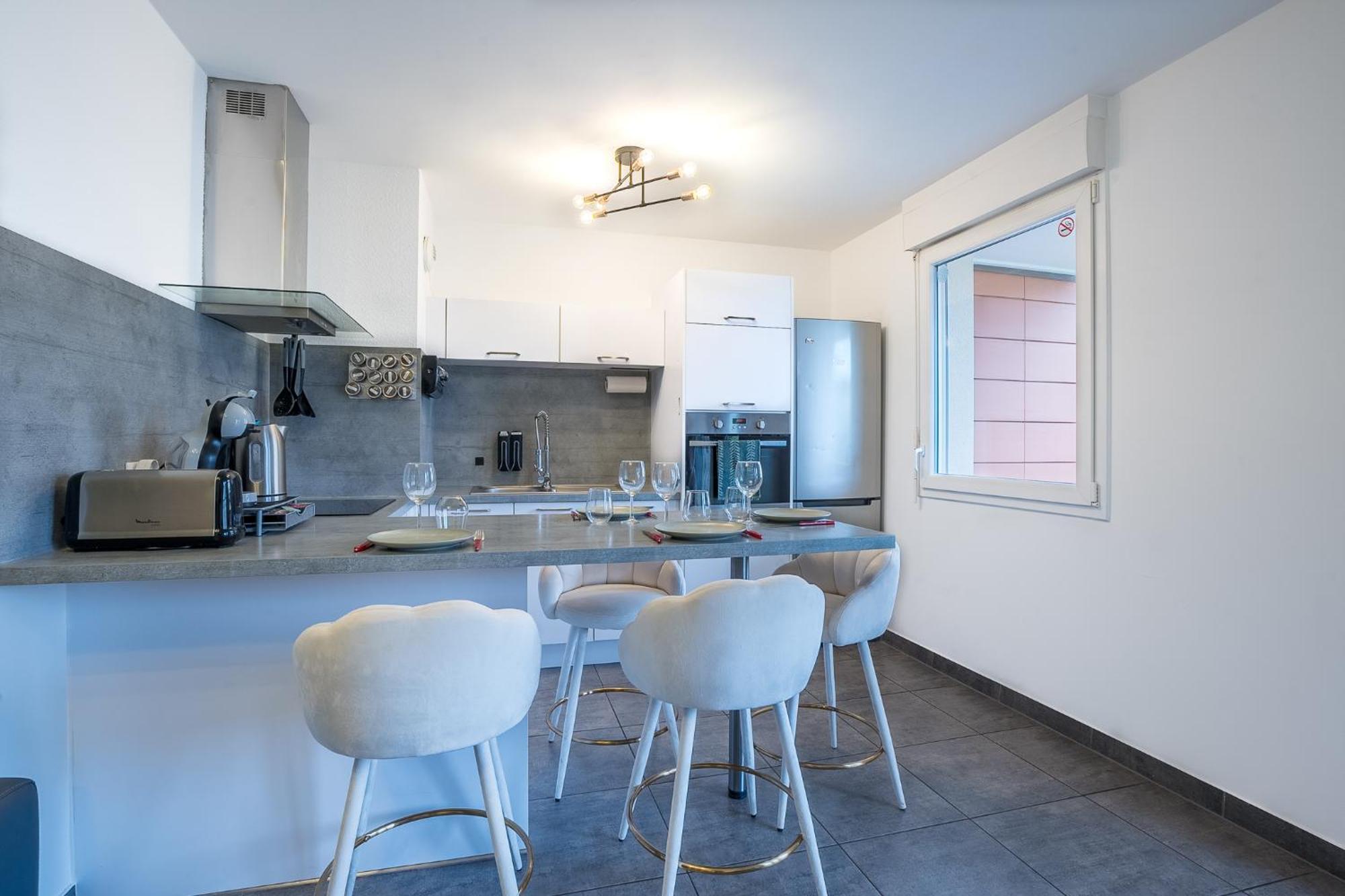 Spacieux - 4 Pers' - Balcon - 2 Lits - Parking 브아삐 외부 사진